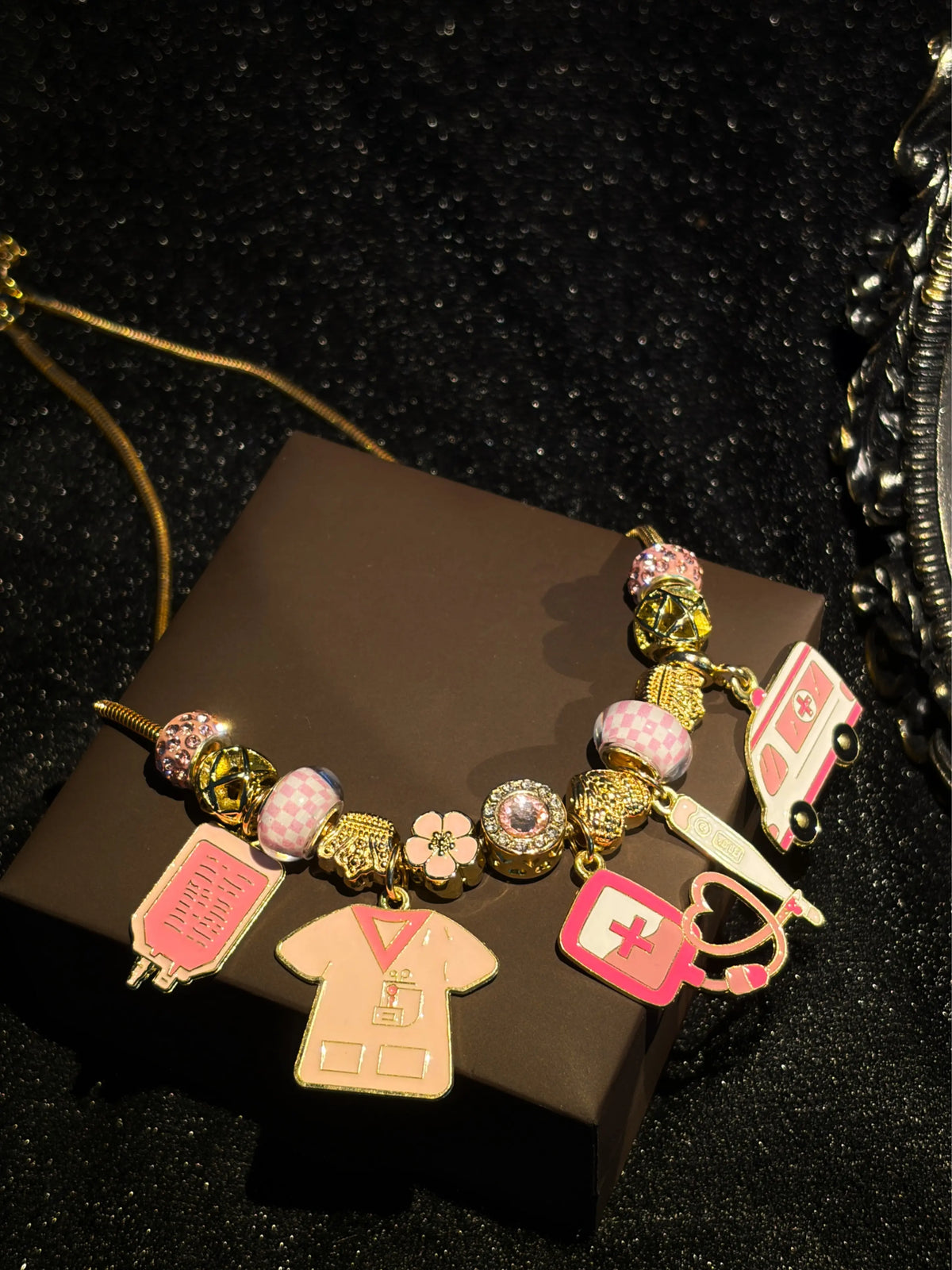 Pink Enamel Charm Necklace for Women, Fun Cartoon Style Pendant Necklace with Multi Charms, Gold-tone Adjustable Snake Chain Beaded Statement Jewelry, Sweet Gift for Daily Wear
