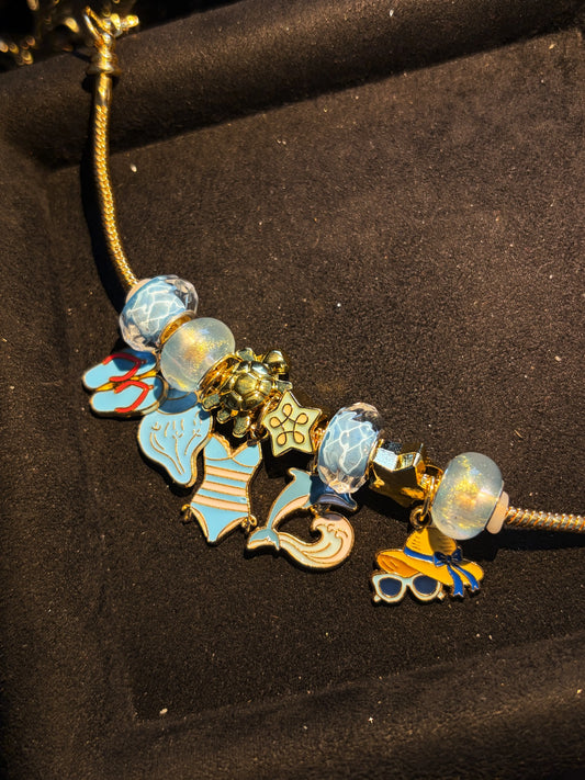 Women's Ocean Beach Theme Charm Bracelet, Gold-Tone Adjustable Snake Chain Bracelet with Shimmer Water-Like Beads, Summer Fashion Jewelry Gift