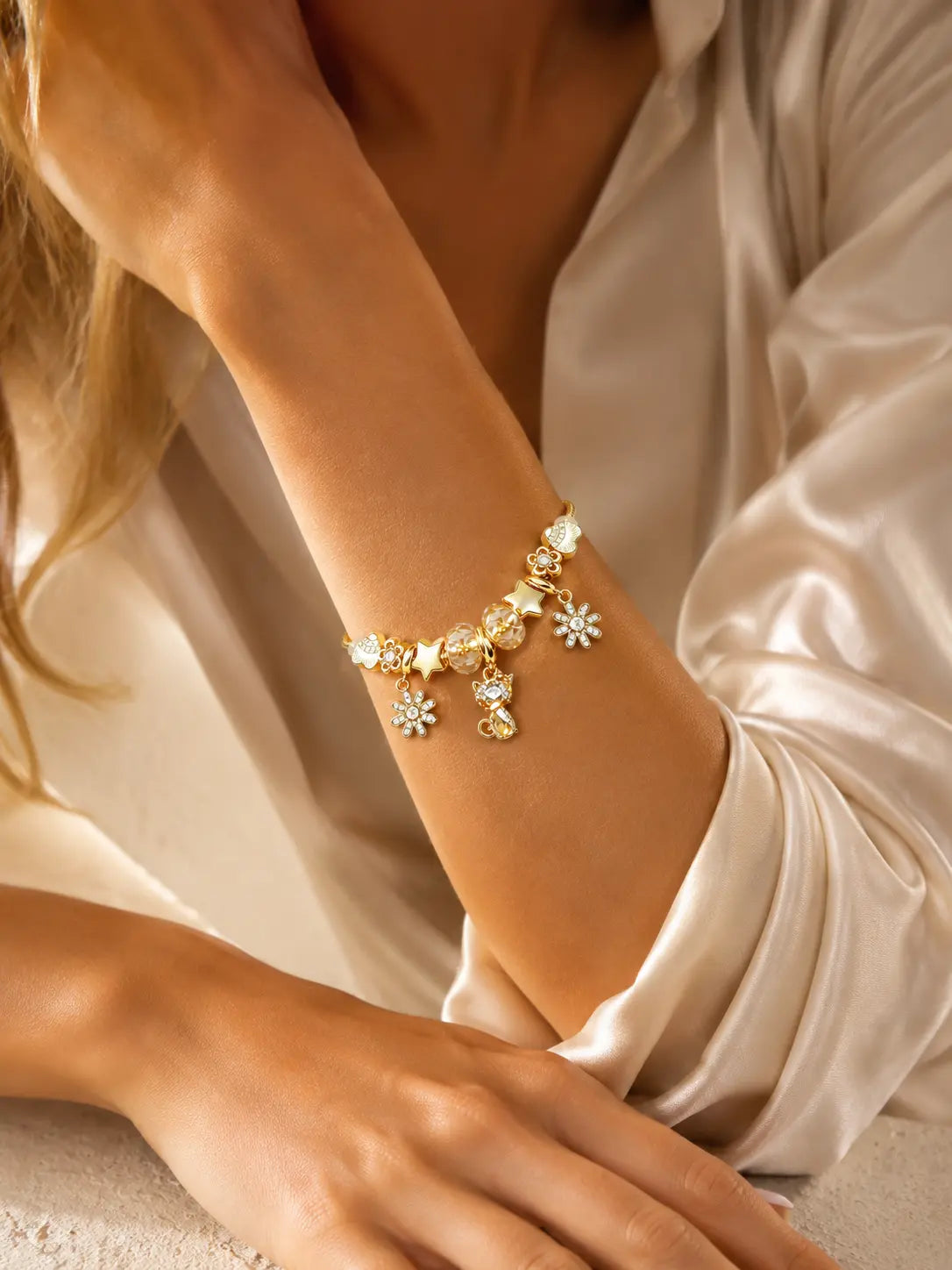 Golden Tone Cat Charm Bracelet, Adjustable Snake Chain Bracelet with Crystal Flower Star Beads, Fashion Jewelry Gift for Women Girls