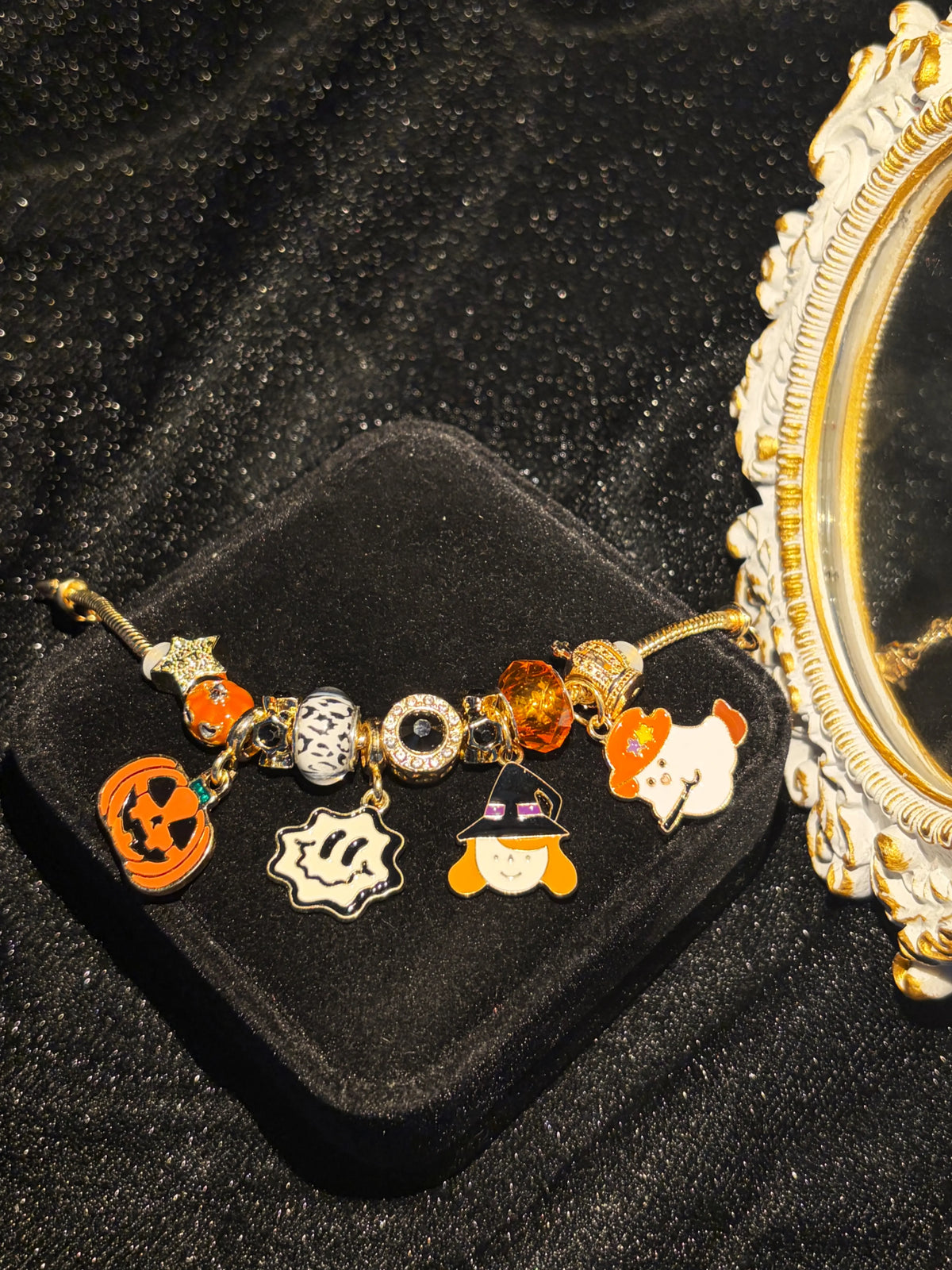 Halloween Pumpkin Ghost Witch Charm Bracelet, Gold-Tone Dangle Bracelet with Orange Bead, Bat and Black Eye Pendant, Spooky Cute Holiday Jewelry for Party Gift