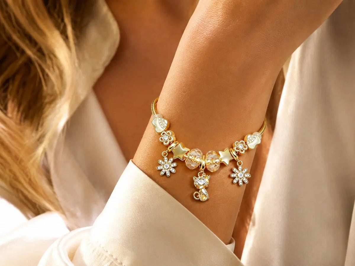Golden Tone Cat Charm Bracelet, Adjustable Snake Chain Bracelet with Crystal Flower Star Beads, Fashion Jewelry Gift for Women Girls