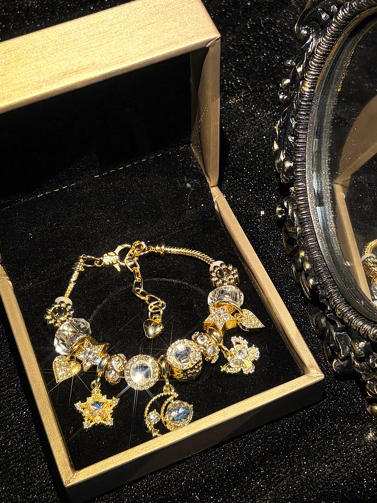 Starry Moon Heart Charm Bracelet, Luxury Gold Crystal Beaded Bracelet for Women, Sparkling Dangle Pendant Bracelet Jewelry Gift