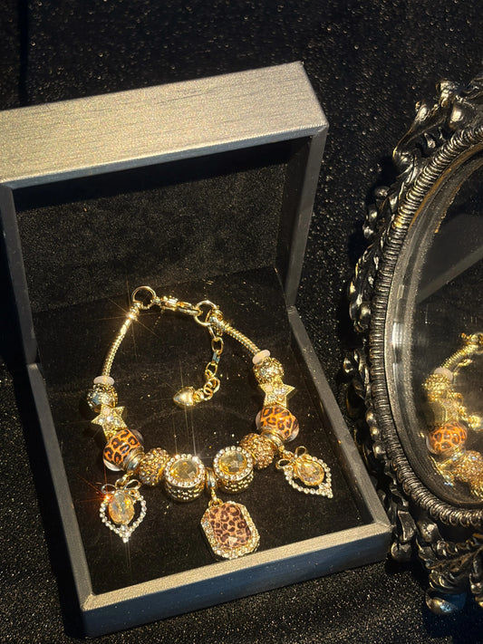 Women’s Gold-Tone Snake Chain Bracelet - Leopard Print Beaded Design, Square Leopard Tag, Sparkling Crystal Drop Pendants - Fashion Costume Jewelry for Daily, Night-Out Occasions