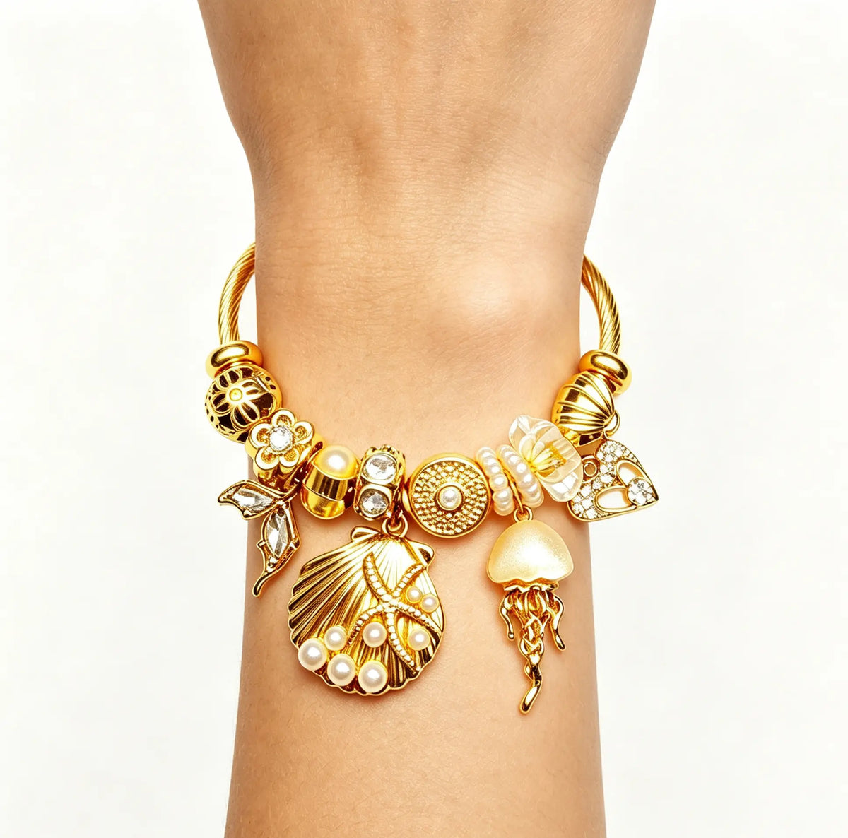 Gold Tone Shell Charm Bracelet for Women, Pearl Seashell Ocean Pendant Bangle, Beach Inspired Crystal Jewelry Gift for Her