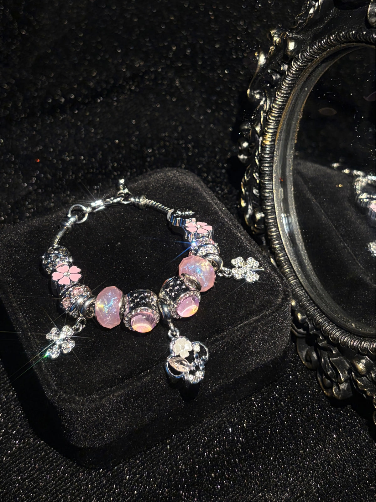 Women's Enchanting Pink-Orange Beaded Charm Bracelet with 4-Leaf Clover Dangle, Fashion Costume Jewelry Gift