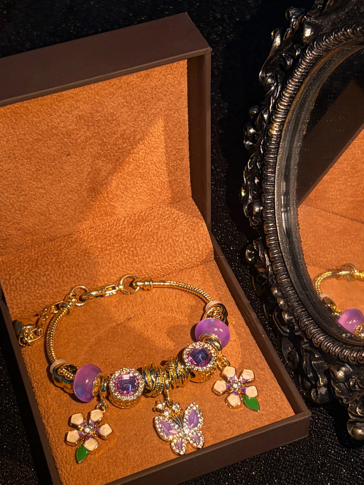 Vintage Gold Tone Snake Chain Charm Bracelet, Purple Crystal Butterfly & Enamel Flower Dangle Charms Beaded Bracelet, Hypoallergenic Stackable Statement Jewelry, Women Girls Daily Party Gift Bracelet