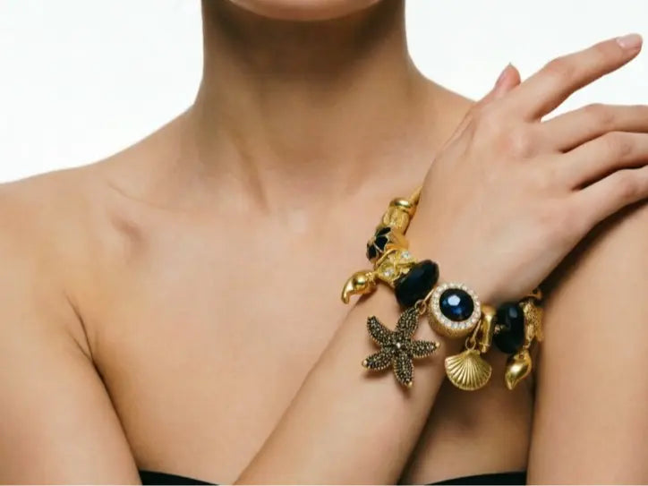 Tone Gold Twisted Open Bangle Dual Color Ocean Charm Bracelet Black Clear Crystal Dolphin Starfish Shell Floral Bead Women Beach Vacation Jewelry Gift