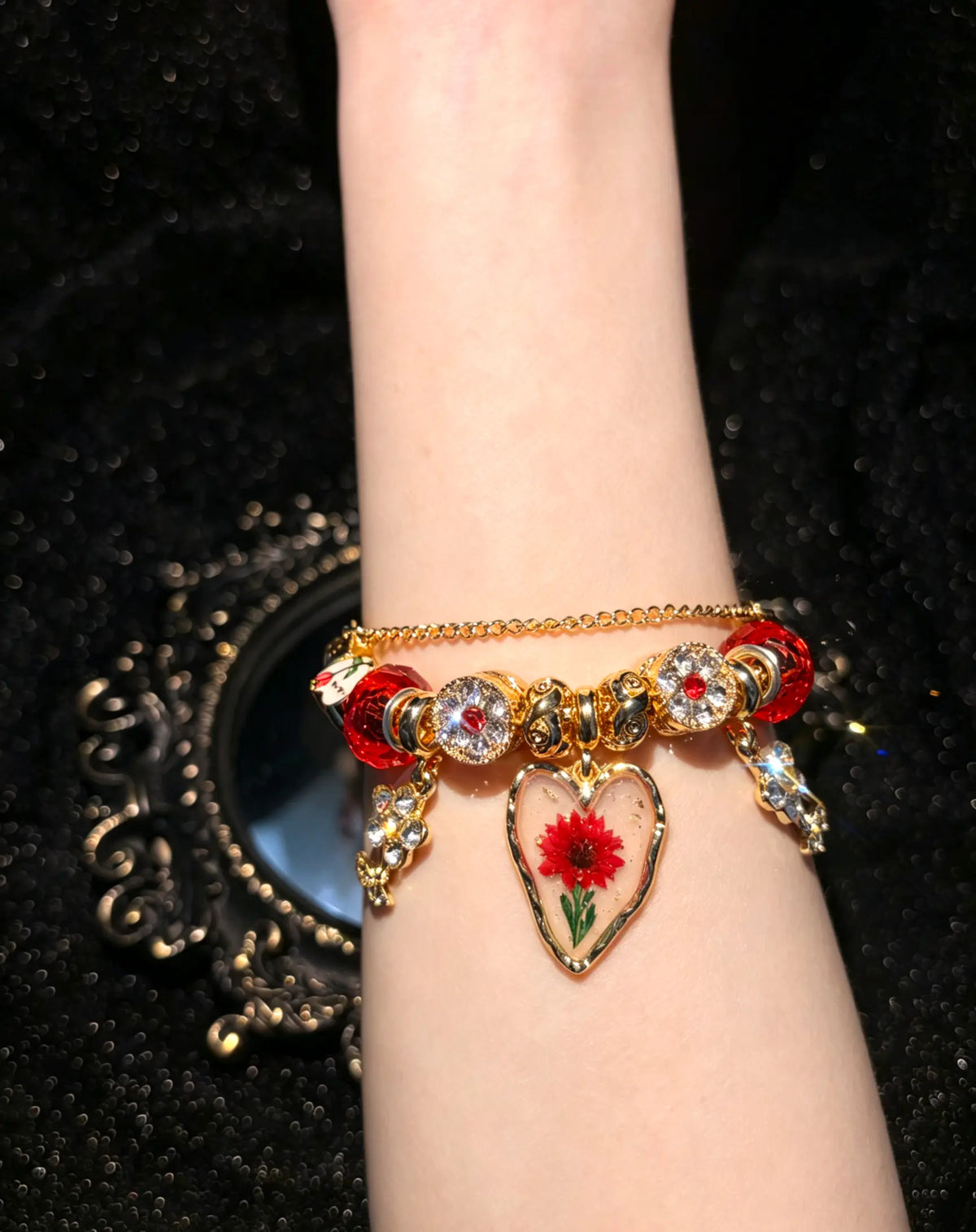 Women's Gold-Tone Dried Flower Heart Charm Bracelet, Red Crystal Floral Dangle Beaded Snake Chain, Romantic Costume Jewelry Gift