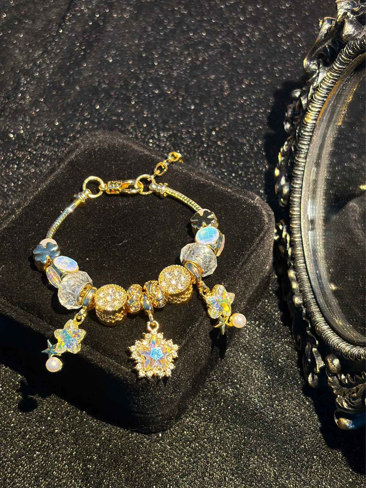 Women's Snowflake Star Charm Bracelet - Gold-Tone Adjustable Extension Chain Bangle with Iridescent Crystal Star Faux Pearl Pendants, Shiny Rhinestone Beads, Dreamy Fairy Theme Jewelry for Teen Girls, Birthday Holiday Gift