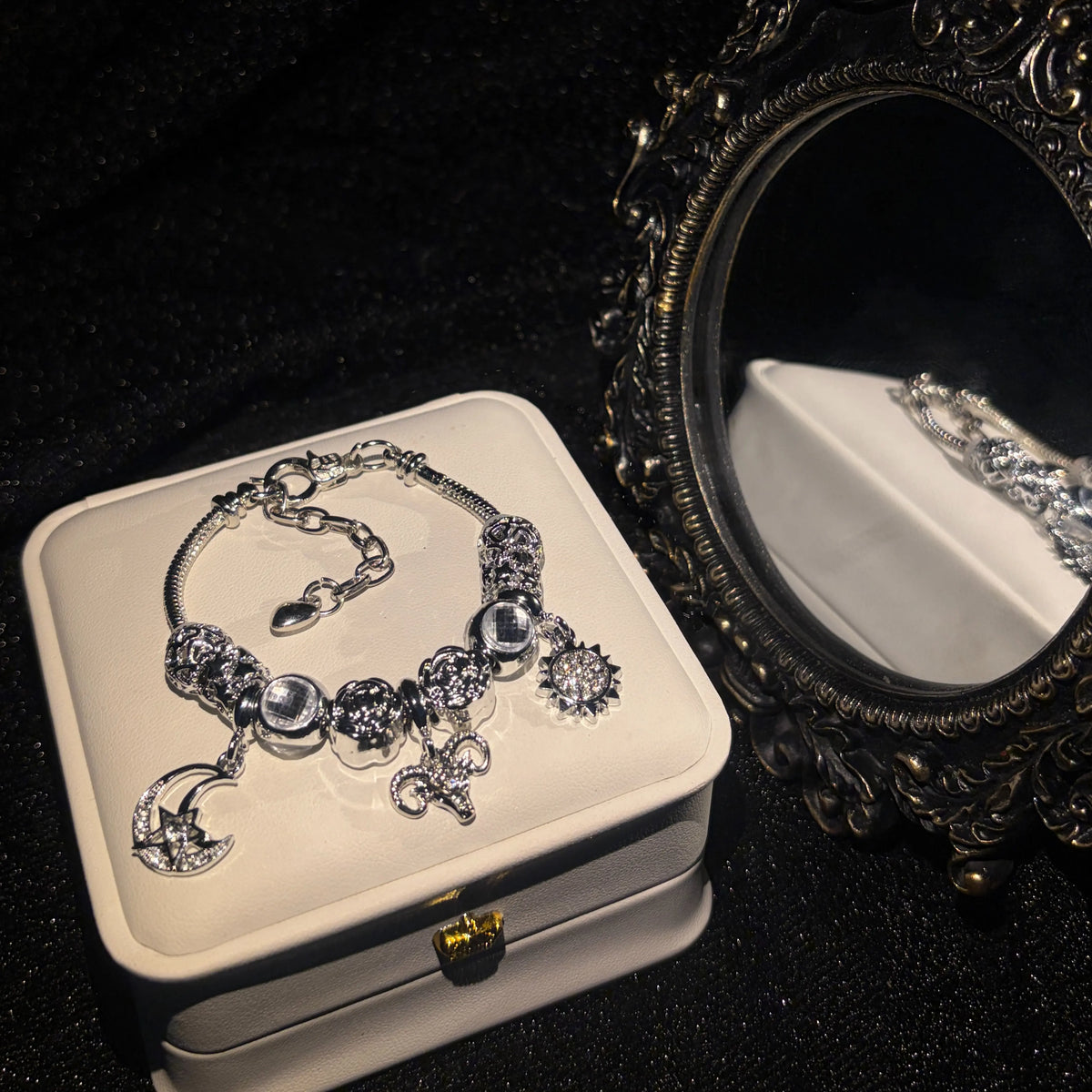 Stunning Silver‑Tone Sun Moon Zodiac Charm Bracelet Crystal Inlaid Constellation Pendant Bracelet Fashion Women Jewelry Birthday Gift