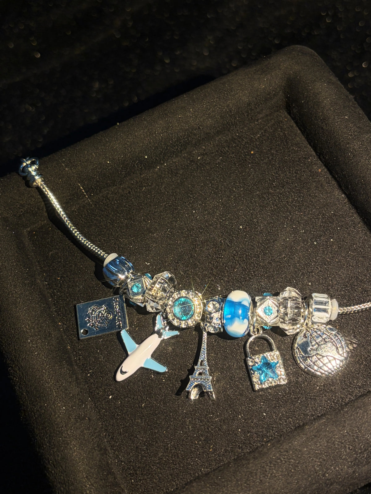 Travel Theme Charm Bracelet, Silver Tone Snake Chain Bracelet with Airplane, Eiffel Tower, Passport, Globe Lock Dangle Charms, Blue Crystal Beads Travel Souvenir Jewelry Gift for Women Girls