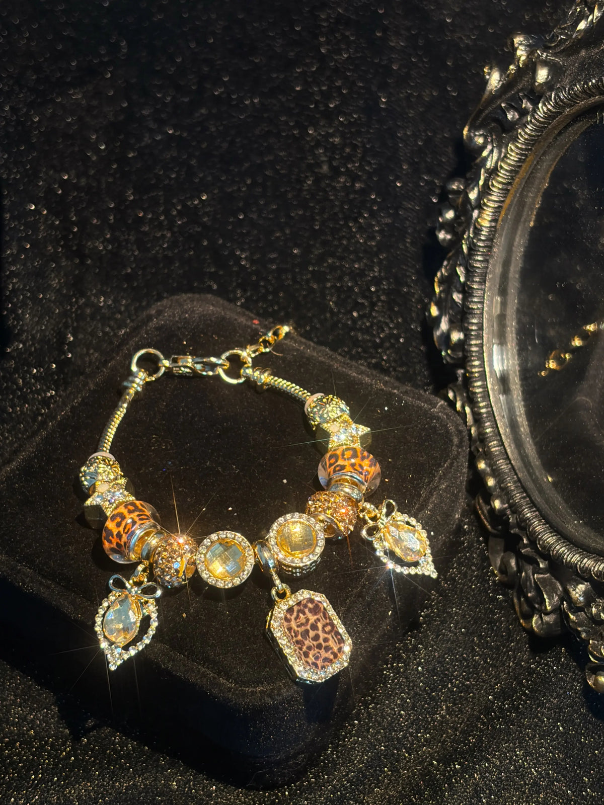 Women’s Gold-Tone Snake Chain Bracelet - Leopard Print Beaded Design, Square Leopard Tag, Sparkling Crystal Drop Pendants - Fashion Costume Jewelry for Daily, Night-Out Occasions