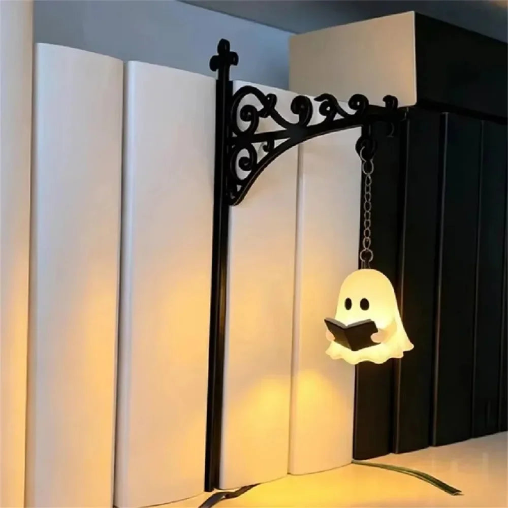 Vintage Gothic Bookshelf Lantern Decor – Hanging LED Lantern & Halloween Ghost Book Nook Ornament